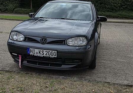 VW Golf Volkswagen 1.6 Automatik Sport Edition