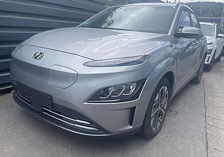 Hyundai Kona Trend ACC dig.Cockpit LED Wärmepumpe DAB+