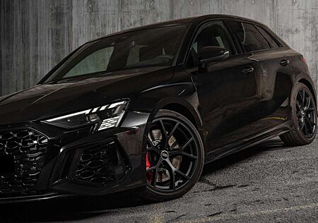 Audi RS3 2.5 TFSI S tronic quattro Sportback - B&O Sound