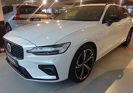 Volvo V60 Plus Dark B4 FWD - ACC,Harman/Kardon