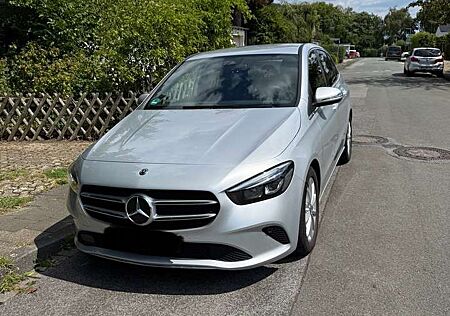 Mercedes-Benz B 220 4Matic (247.045)
