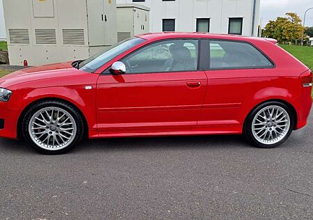 Audi S3 aus 1. Hand mit wenig Km