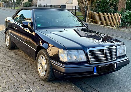 Mercedes-Benz E 220 Cabrios
