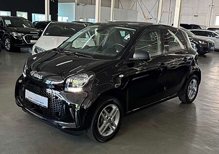 Smart ForFour EQ COOL & AUDIO PAKET 22KW SCHNELLLADEF.