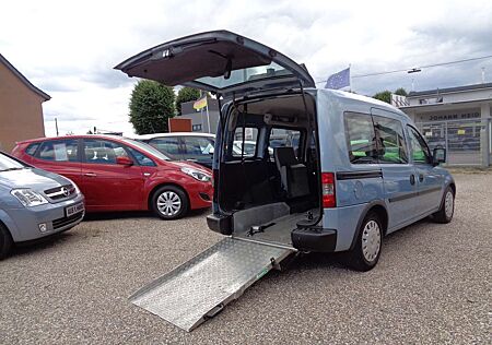 Opel Combo Rollstuhlgerecht-Behindertengerecht