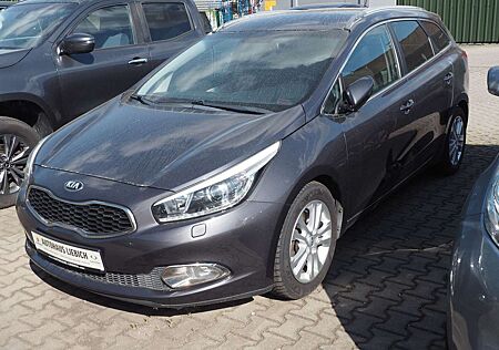 Kia XCeed Ceed SW / cee'd SW cee'd SW Sportswagon 1.6 GDI DCT Autom. Spirit