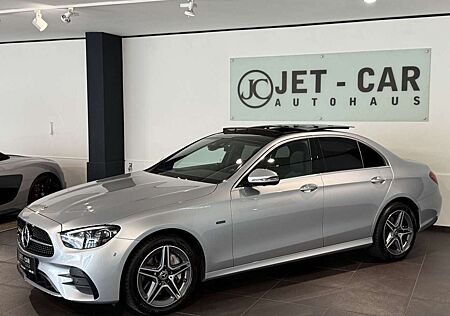 Mercedes-Benz E 300 de AMG *Pano-Multibeam-ACC-Burmester-360°*