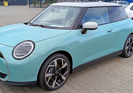 Mini Cooper D Cooper E Cooper E Favoured Trim
