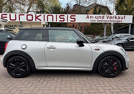MINI John Cooper Works JohnCooperWorks Trim Aut*LEDER*PANO*H/K*PDC*KAM