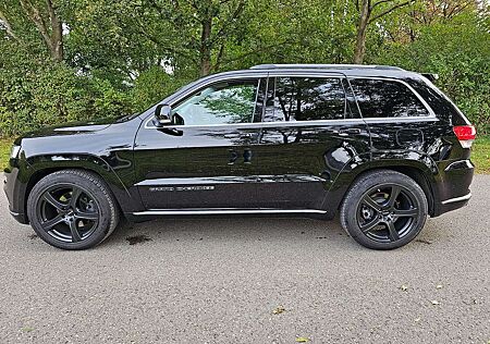 Jeep Grand Cherokee Summit Sonderedition "Platinum"