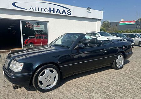 Mercedes-Benz E 200 124 Final Edition*AMG Räder *LEDER*1.HAND