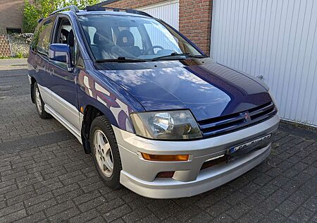 Mitsubishi Space Runner Motion, 1.Hand