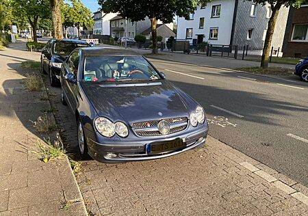 Mercedes-Benz CLK 200 gebraucht kaufen Mercedes-Benz CLK 200 Coupe Kompressor Automatik Elegance
