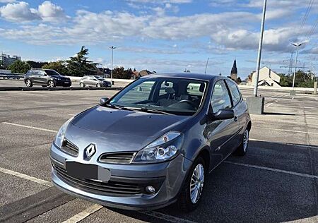 Renault Clio 1,6 *2.HAND*TÜV NEU