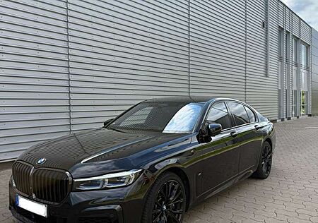 BMW 750i 750 xDrive M Sportpaket