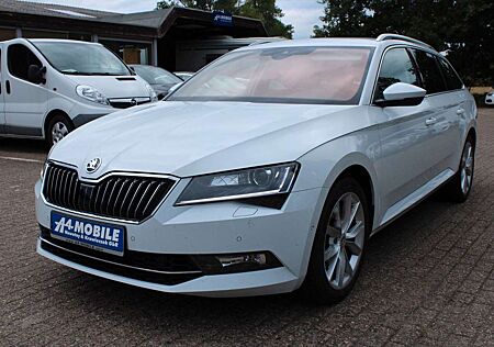 Skoda Superb Combi Style 4x4 Navi ACC Bi-Xenon Carplay
