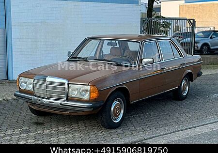 Mercedes-Benz 200 gebraucht kaufen Mercedes-Benz 200 /W123/Servo