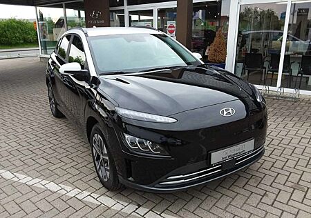 Hyundai Kona 100 KW Trend Navi LED Sitzheizung 11 Kw Dachlackie