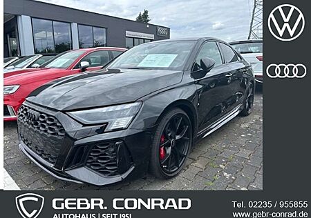 Audi RS3 Limousine NP: 93.000 Euro