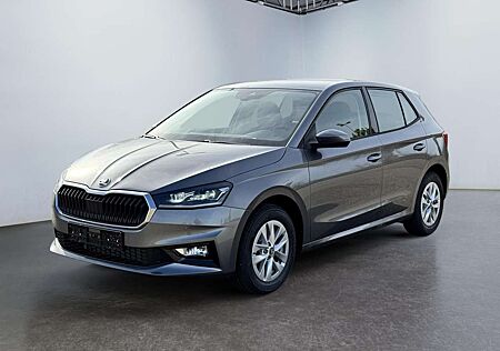 Skoda Fabia 1.0 TSI DSG 2ZKlim Kam 2xPDC LED SmLi SHZ Spha ...