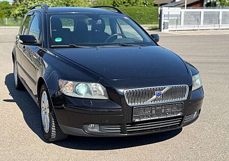 Volvo V50 Kombi 2.4i Kinetic/SItzheizung/Klimaa.