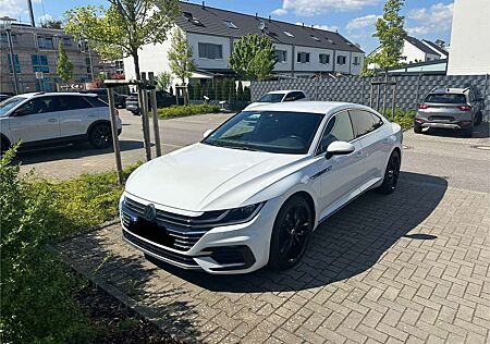 VW Arteon Volkswagen 2.0 TDI SCR R-Line