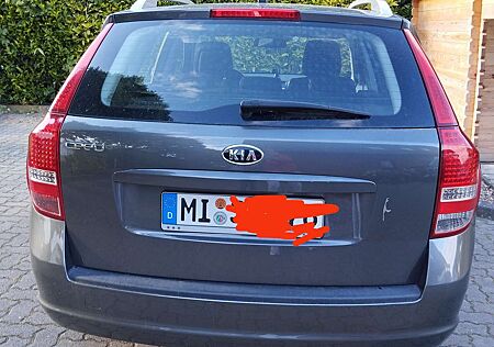 Kia Cee'd Ceed / Ceed 1.6 CVVT LX