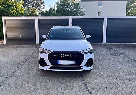 Audi Q3 40 TFSI quattro S tronic S line