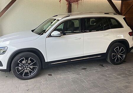 Mercedes-Benz GLB 180 7G-DCT Progressive