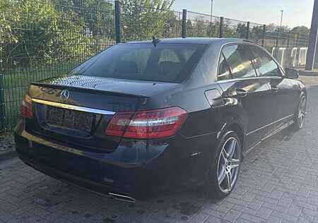 Mercedes-Benz E 250 CDI AMG PAKET HINTERACHSE NEU TÜV 11/2026