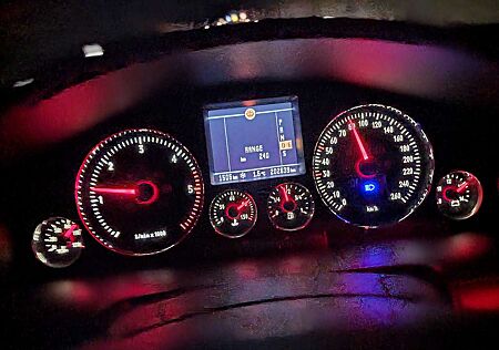 VW Phaeton Volkswagen 3.0 V6 TDI DPF 4MOTION langer Radstand Aut (5 Sitzer)