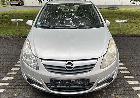 Opel Corsa 1.4 16V Selection 110 Jahre