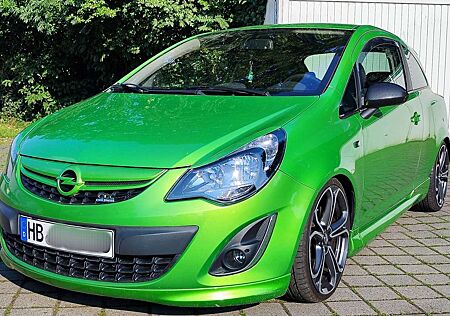 Opel Corsa D 1.6 Turbo Color Stripes OPC-Line GSI