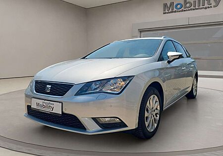 Seat Leon ST Style 4Drive 2.0 TDI SHZ PDC Navi AHK