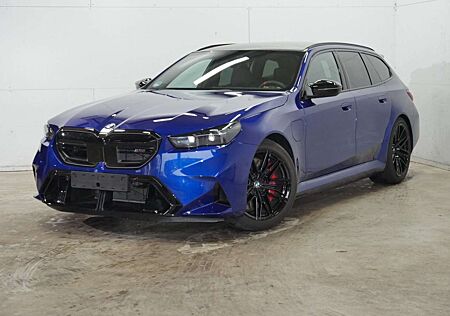 BMW M5 Touring B&W HiFi Driving+Parkingassist Anhängerk.