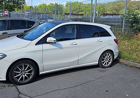 Mercedes-Benz B 200 CDI (BlueEFFICIENCY)