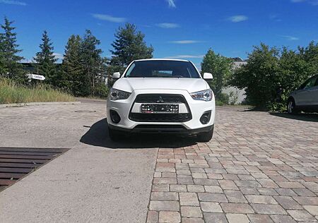 Mitsubishi ASX Basis 2WD / KLIMA / TÜV 06-2028 / 1 HAND