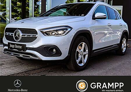 Mercedes-Benz GLA 220 d Progressive Distronic/Burmester/360°