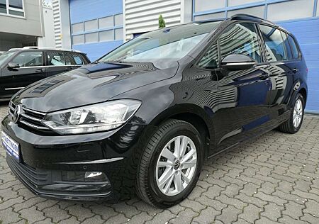 VW Touran Volkswagen 2.0 TDI Comfortline KAMERA ACC AHK