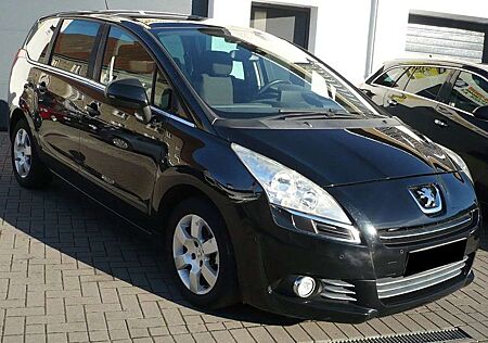 Peugeot 5008 HDI FAP 150 Family 7 Sitzer Navi Climatronik Hudup