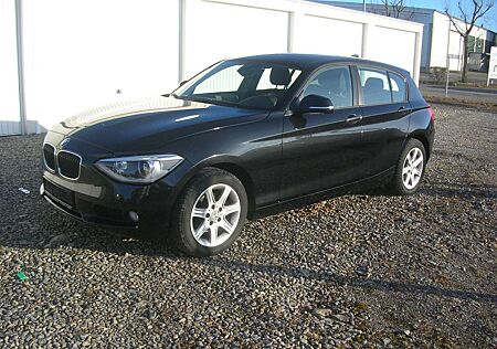 BMW 118 i - Navi - Klima - Schiebedach - PDC