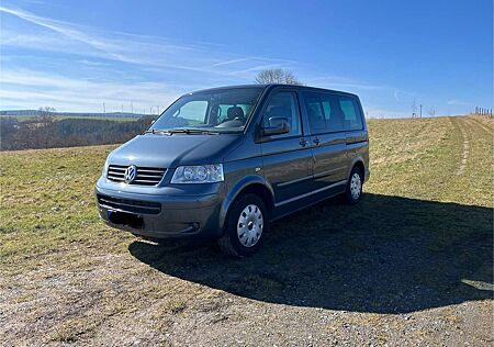 VW T5 Multivan Volkswagen 2.5TDI PanAmericana 4Motion