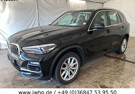 BMW X5 xDr45e LED CockpProf DrivingAss Kam Luftfeder
