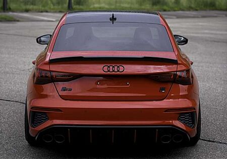 Audi S3 Limousine quattro - edition one - SPECIAL