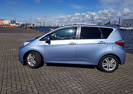 Toyota Verso-S 1,4D-4D Club, Panorama, Climatic