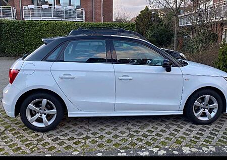 Audi A1 1.4 TFSI Sportback S tronic Attraction