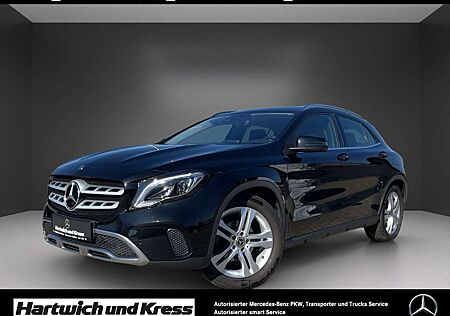 Mercedes-Benz GLA 200 Urban+LED+Fernlichtassist.+Keylessgo+ BC