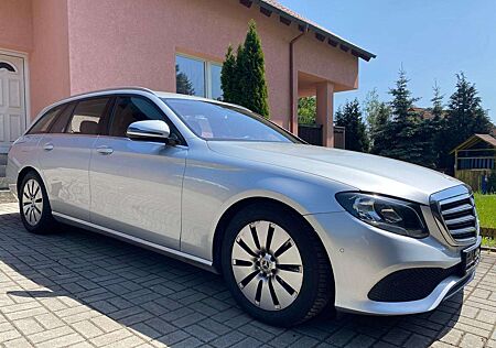 Mercedes-Benz E 220 d 4Matic T 9G-TRONIC Sportstyle Edition