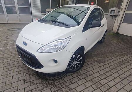 Ford Ka /+ 1.2 Titanium