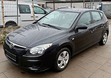 Hyundai i30 Edition+ / TÜV NEU